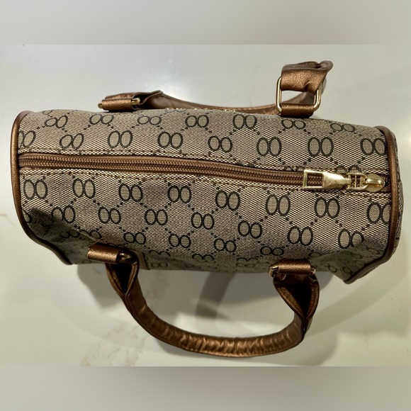 🥳Mei&ge Handbag, brown pattern with bronze/brown trim - Picture 2 of 8